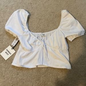 Aritzia Super Cute Comfortable White Crop Top *New!!